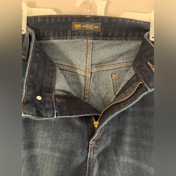 Womens Lee Blue Plus Regular Fit Straight Leg Mid Rise Dark Wash Jeans 24 W Med - Picture 4 of 10